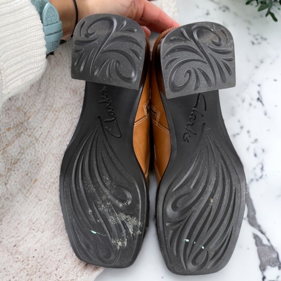 Clarks Y2K Tan Leather Heel Square Toe Boots Size 9.5 - Picture 7 of 14